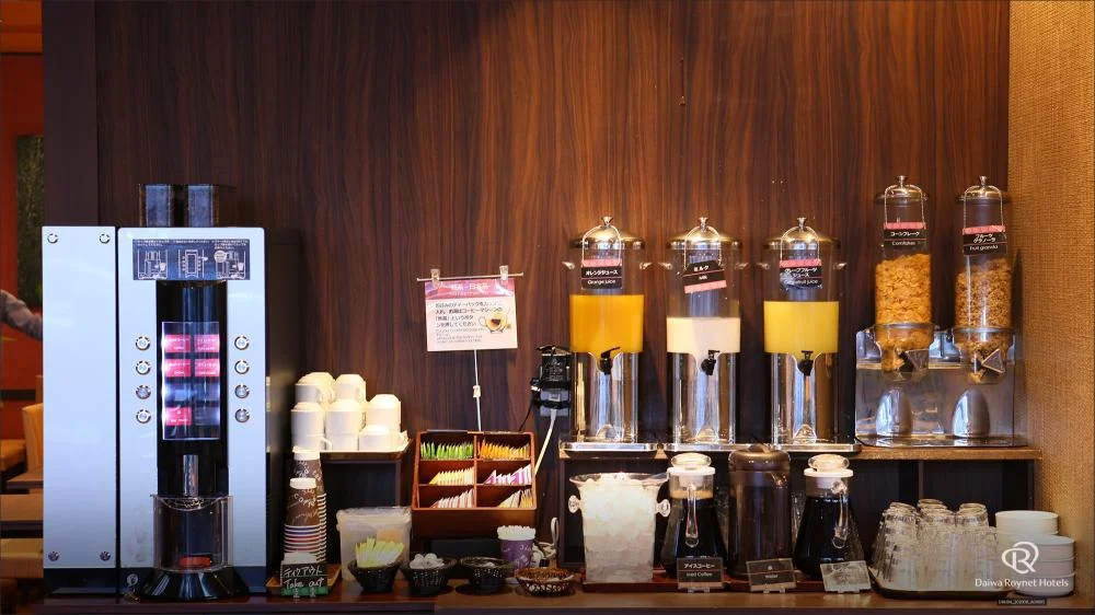ダイワロイネットホテル名古屋太閤通口の朝食のドリンク