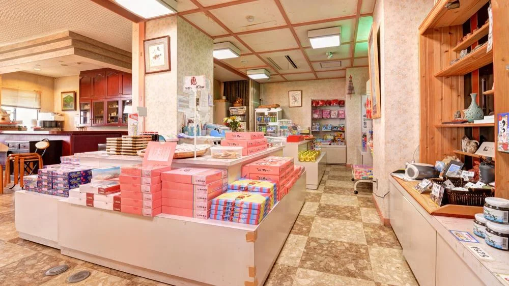 日間賀島　大海老のお土産店