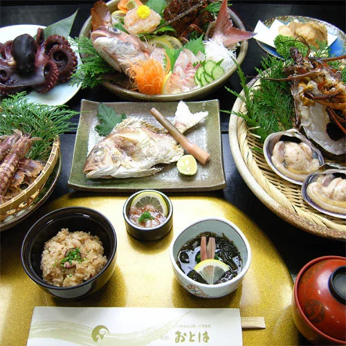 日間賀島　旅館おとはの夕食