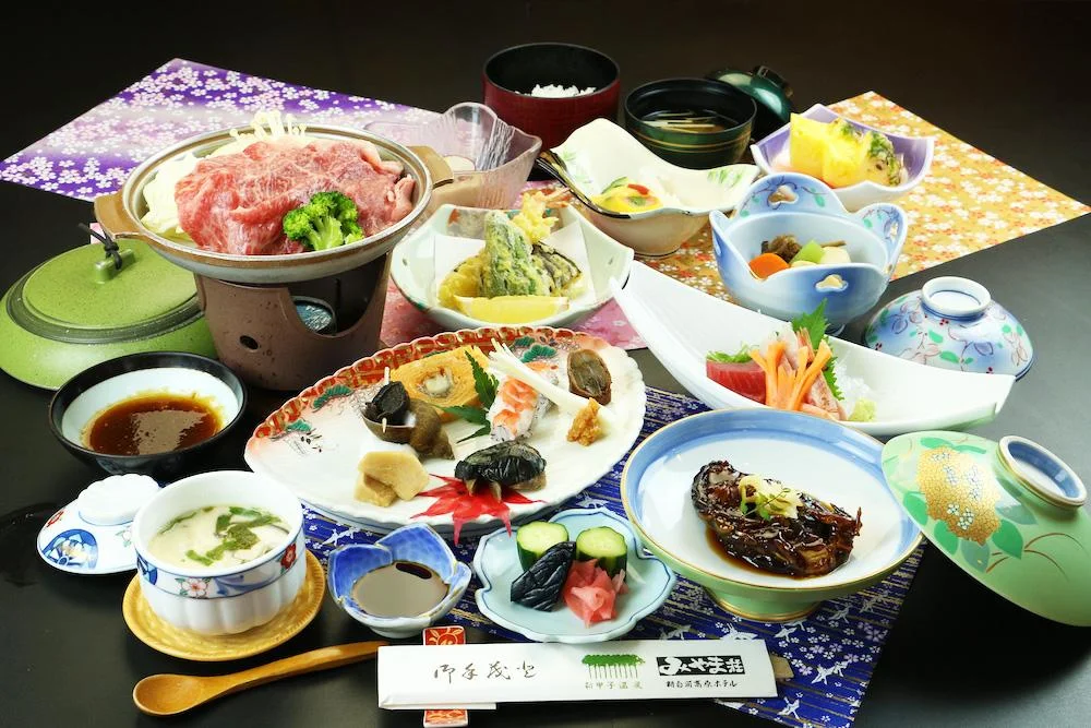 元湯大露天風呂 みやま荘 夕食