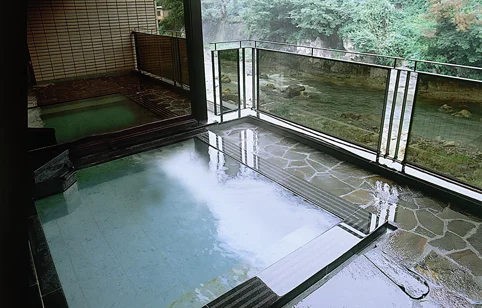 穴原温泉　山房　月之瀬の大浴場