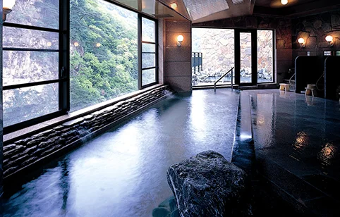 穴原温泉　渓苑　花の瀬の大浴場