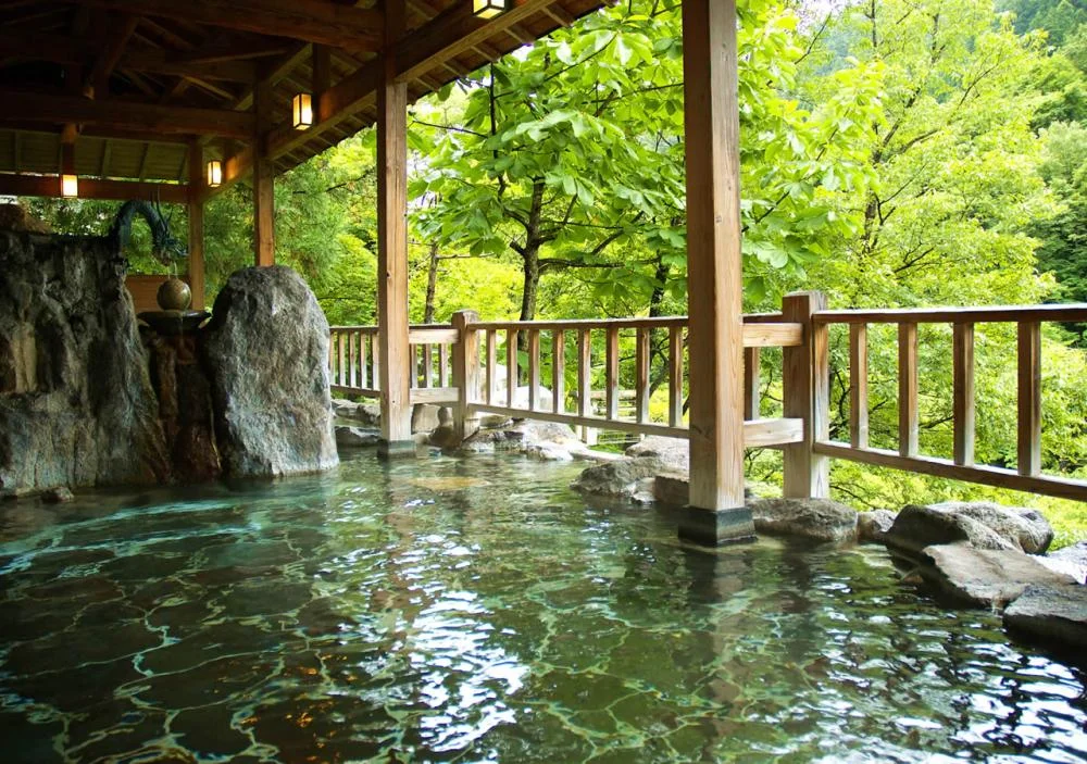 会津湯野上温泉 花鳥華やか風月の宿 藤龍館 大浴場☆