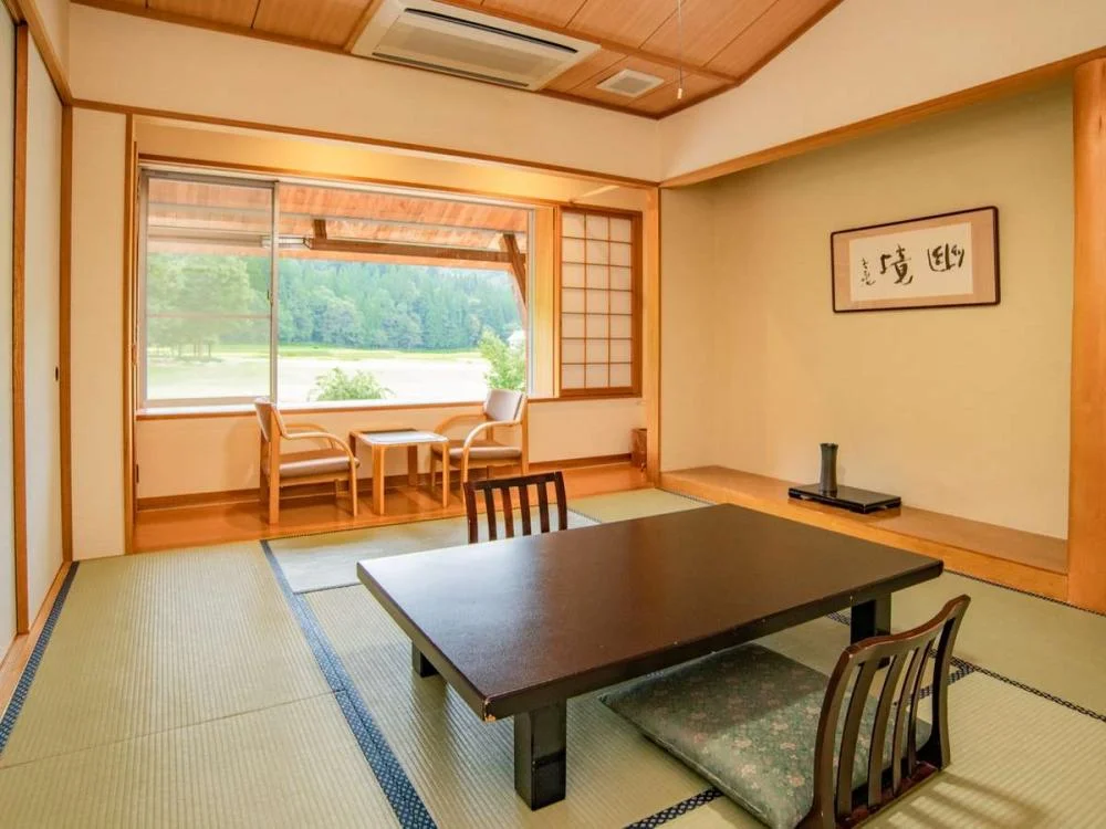 季の郷　湯ら里の部屋