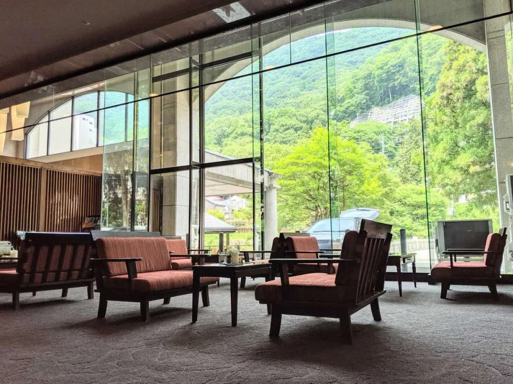 会津東山温泉 くつろぎ宿 新滝 ロビー