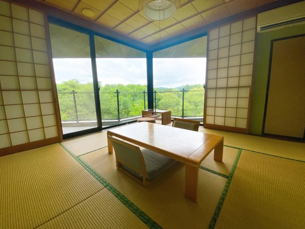 裏磐梯五色沼天然温泉源泉かけ流し貸切風呂の宿　ときわすれの部屋