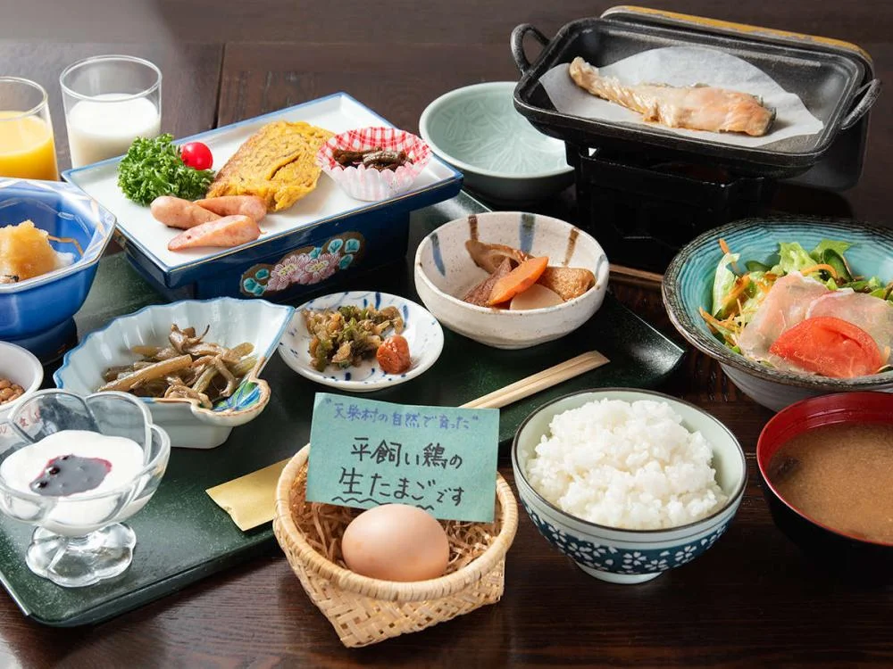 岩瀬湯本温泉　ひのき風呂の宿　分家の朝食