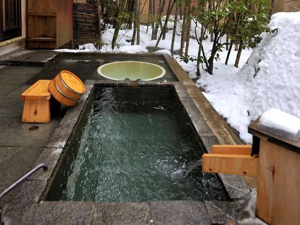 磐梯熱海温泉　離れの宿　よもぎ埜の客室風呂