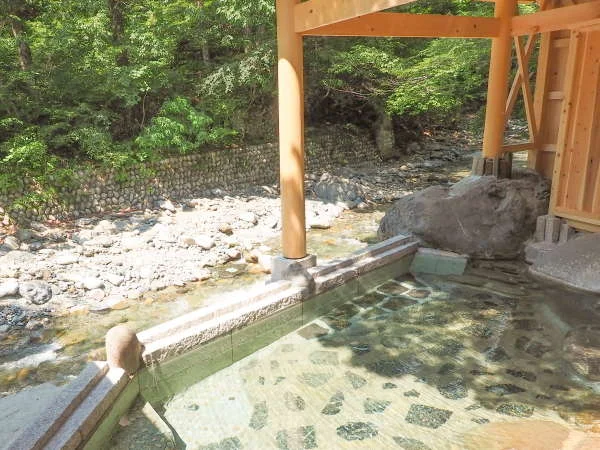 谷川温泉 金盛館せゝらぎ(せせらぎ)の大浴場