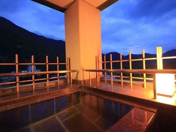 老神温泉 源泉湯の宿 紫翠亭の客室風呂