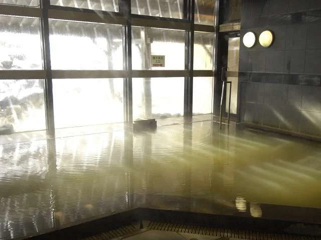 軽井沢倶楽部 ホテル軽井沢1130の大浴場