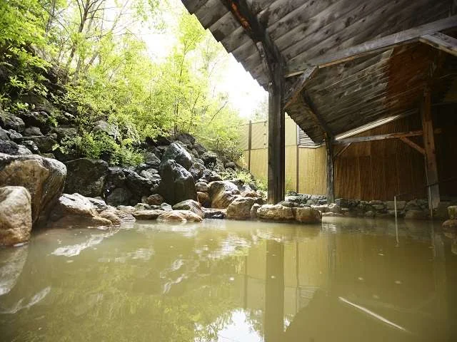 軽井沢倶楽部 ホテル軽井沢1130の大浴場
