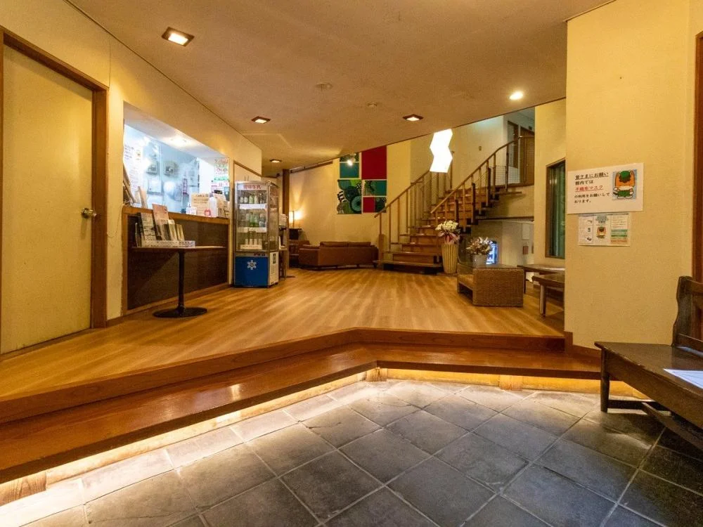 猪ノ田温泉 絹の湯 久惠屋旅館(ひさえや)のロビー