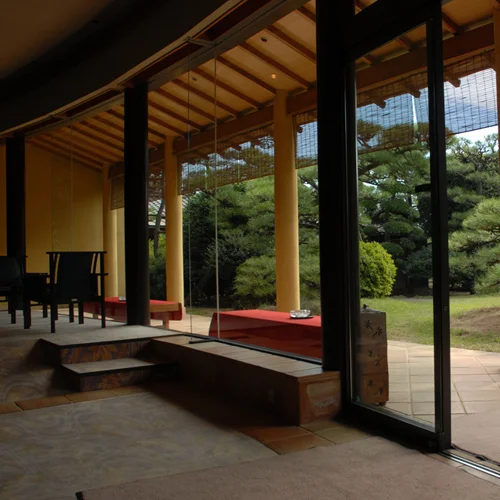 西山別館のロビー