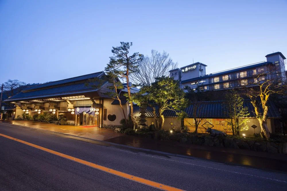 湯村温泉 佳泉郷 井づつやの外観