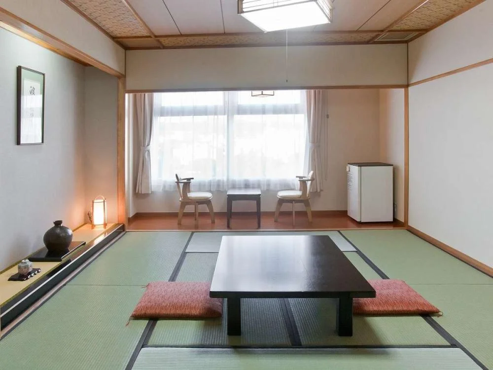 温泉ホテル中原別荘（客室禁煙・耐震改修済）の部屋