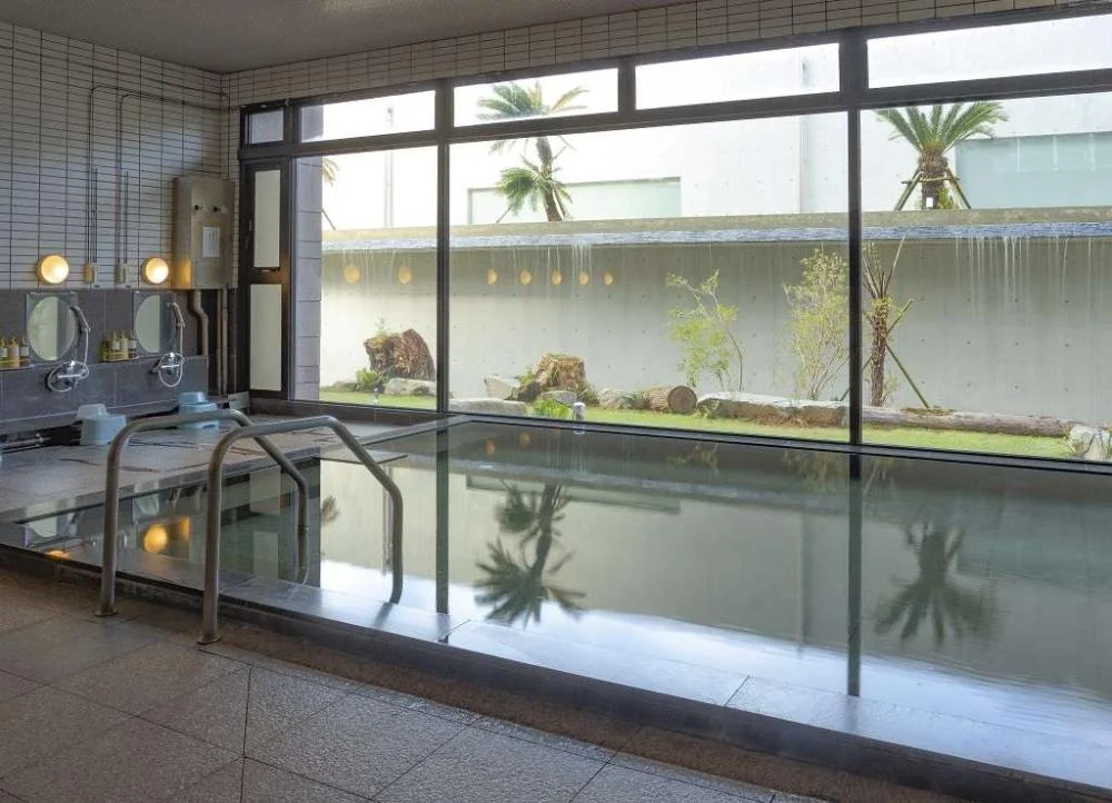 ＴＨＥ　ＨＯＴＥＬ　ＹＡＫＵＳＨＩＭＡ　ＯＣＥＡＮ　＆　ＦＯＲＥＳＴ（旧　シーサイドホテル屋久島）の大浴場
