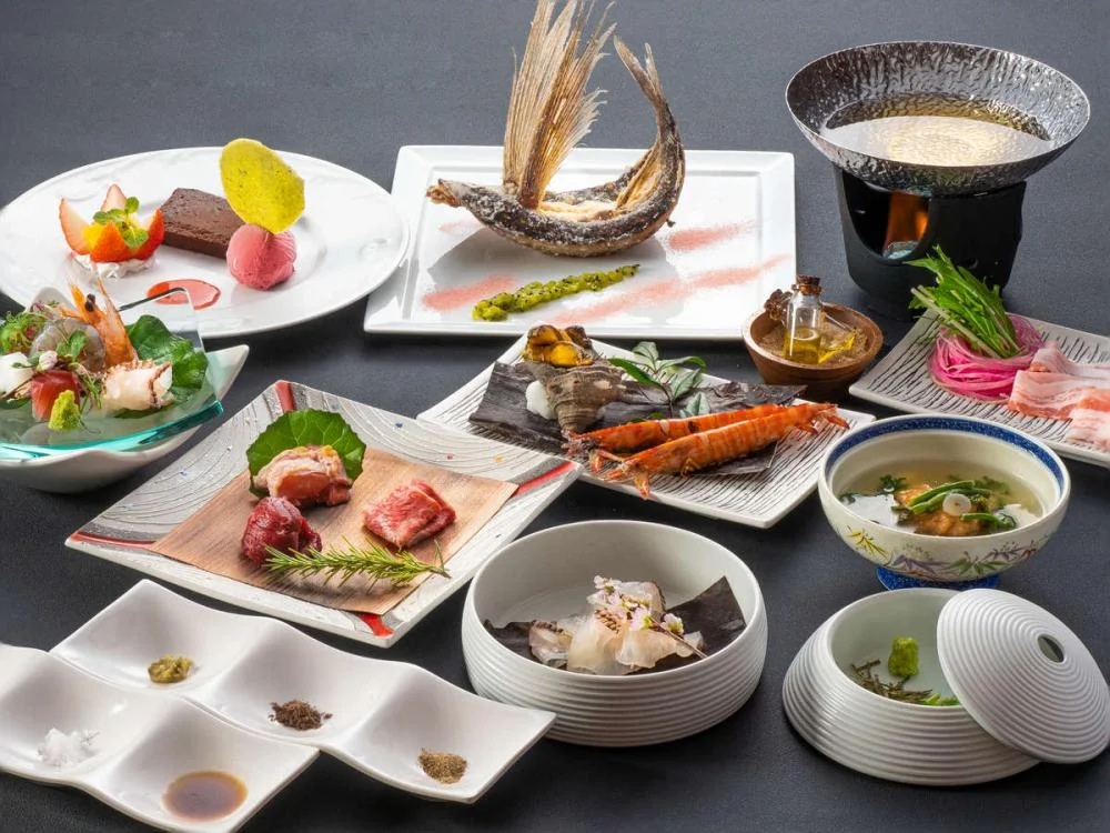 ＴＨＥ　ＨＯＴＥＬ　ＹＡＫＵＳＨＩＭＡ　ＯＣＥＡＮ　＆　ＦＯＲＥＳＴ（旧　シーサイドホテル屋久島）の夕食