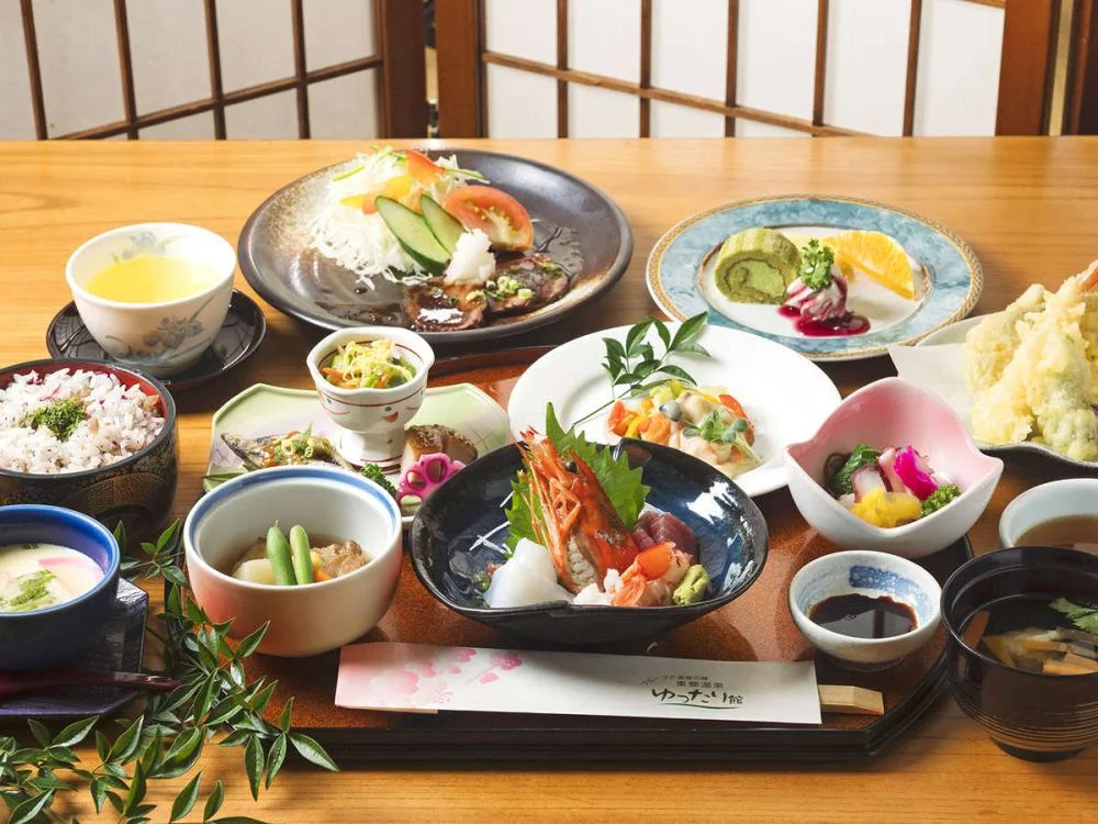 ＳＰＡ　ＨＯＴＥＬ　ＹＵＴＴＡＲＩＫＡＮ（旧　ゆったり館）の夕食