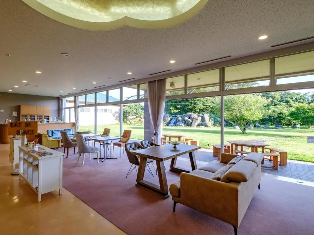 ＳＰＡ　ＨＯＴＥＬ　ＹＵＴＴＡＲＩＫＡＮ（旧　ゆったり館）のラウンジ