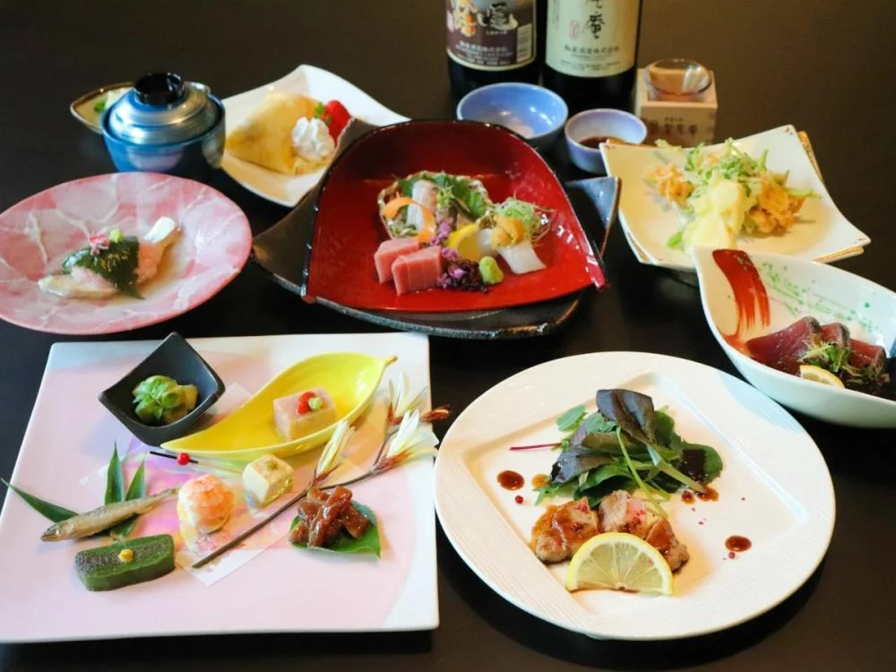 全室源泉掛け流し温泉付離れの旅館 四季の杜 紫尾庵 夕食☆