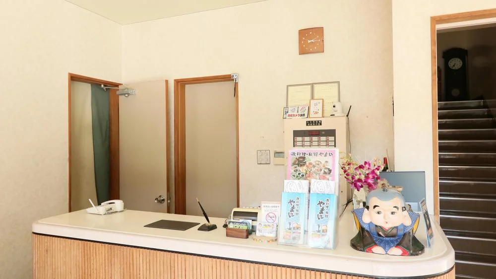磯料理・旅館 やまにのロビー