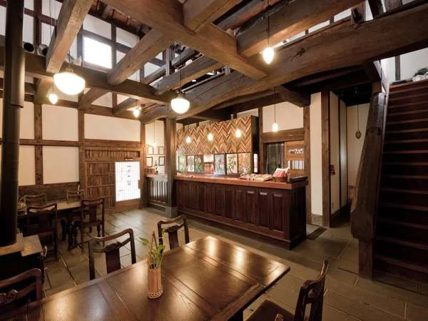 平山温泉 山懐の宿 一木一草のロビー
