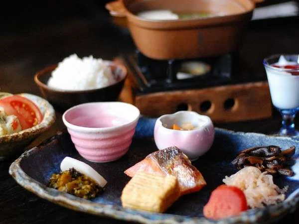 平山温泉 山懐の宿 一木一草の朝食