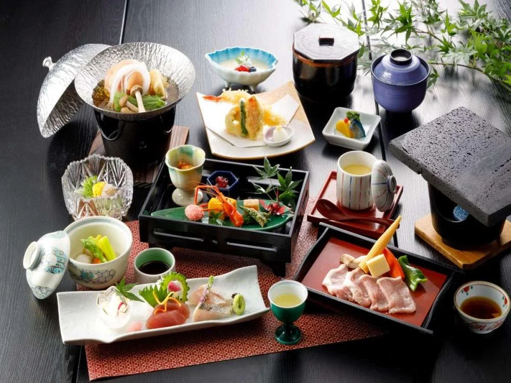 湯の山温泉 彩向陽(いろどりこうよう)の夕食