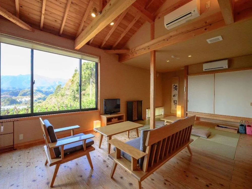 里創人 熊野倶楽部の部屋