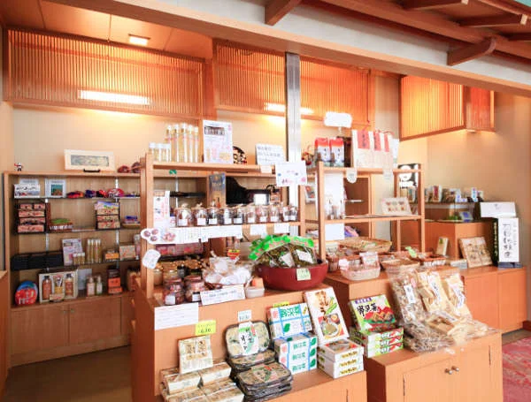 湯田中温泉 和風の宿 ますやのお土産店