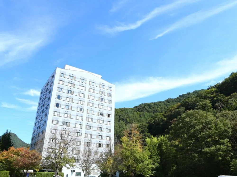 鹿教湯温泉 斎藤ホテルの外観