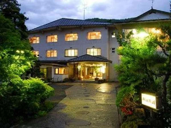 野沢温泉 桐屋旅館の外観