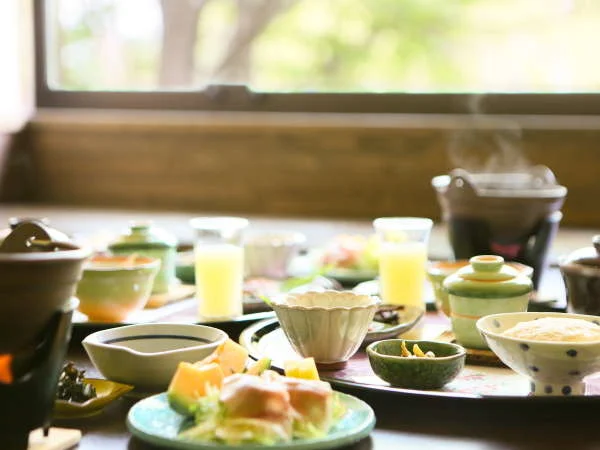 志賀高原 白い温泉 渓谷の湯の朝食