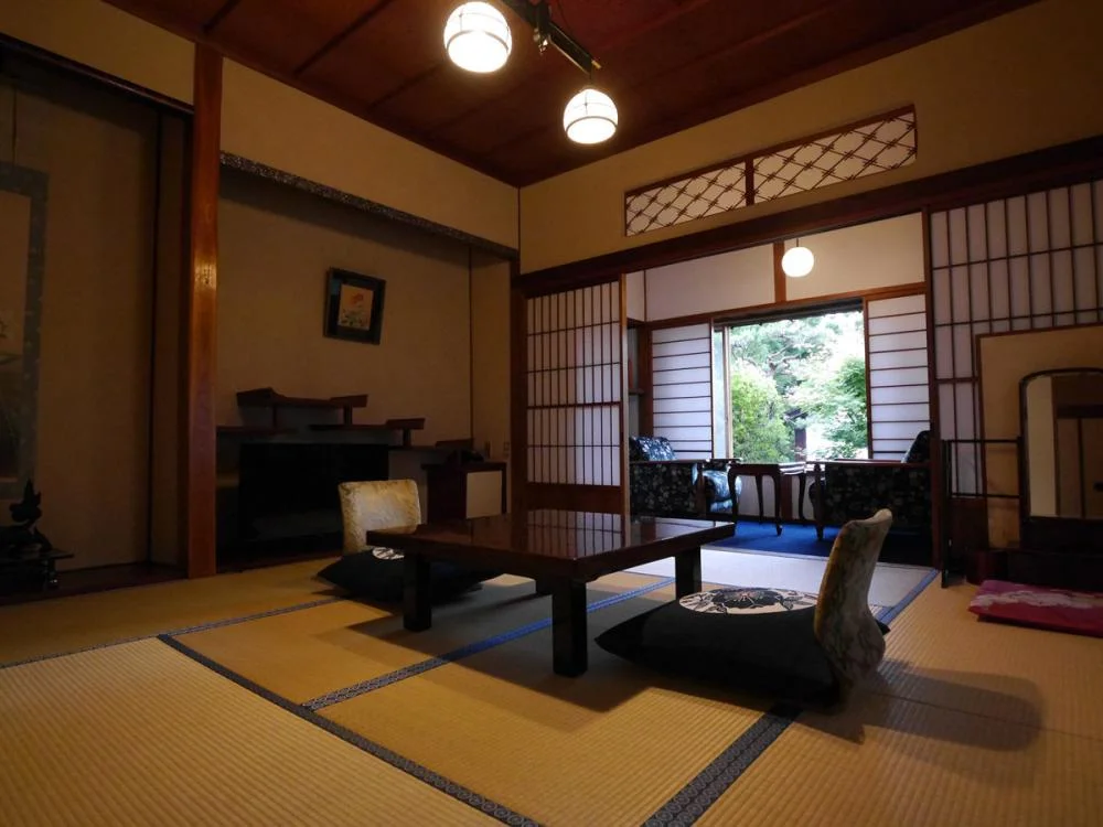 旅館 花屋の部屋