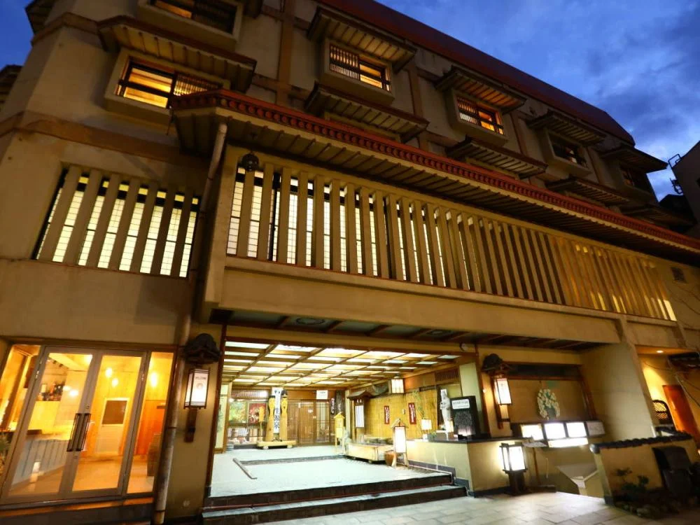 野沢温泉 常盤屋旅館の外観