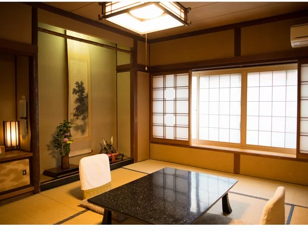 下諏訪温泉 鉄鉱泉本館の部屋