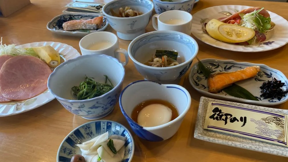 西発哺温泉ホテルの朝食