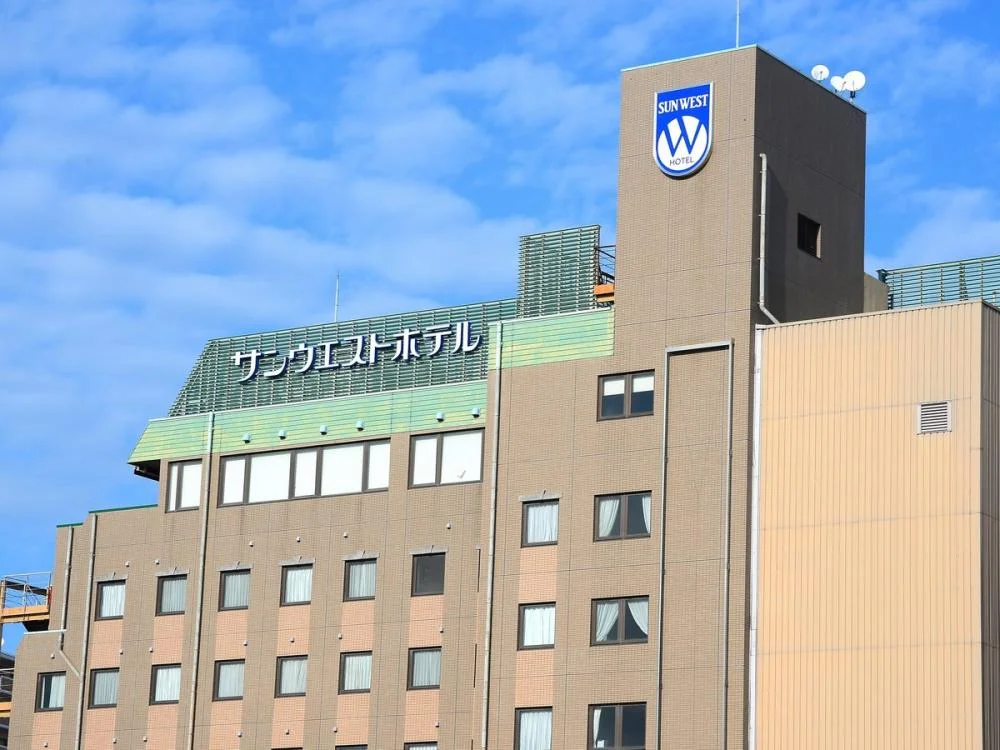 サンウエストホテル佐世保 外観