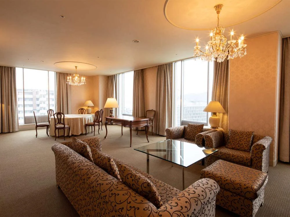 ホテルニュー長崎（ＨＯＴＥＬ　ＮＥＷ　ＮＡＧＡＳＡＫＩ）のスイートルームや特別室