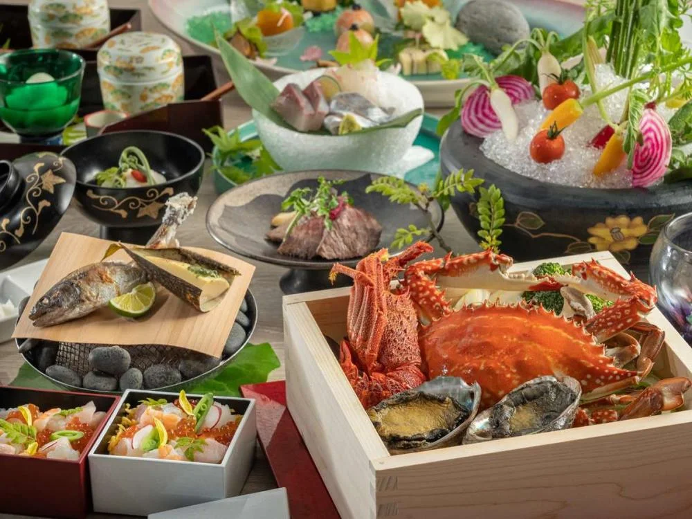 雲仙温泉・源泉かけ流し＆おしどりの池を望む美食の宿　東園 夕食☆