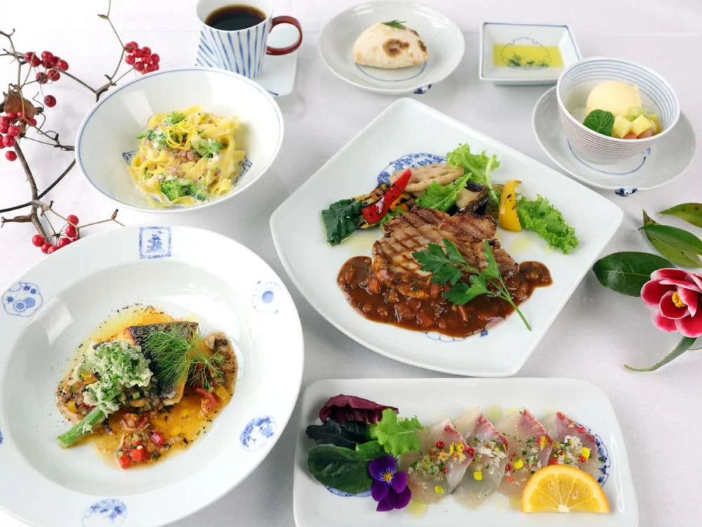 ＧＯＴＯ　ＴＳＵＢＡＫＩ　ＨＯＴＥＬ＜五島・福江島＞の夕食