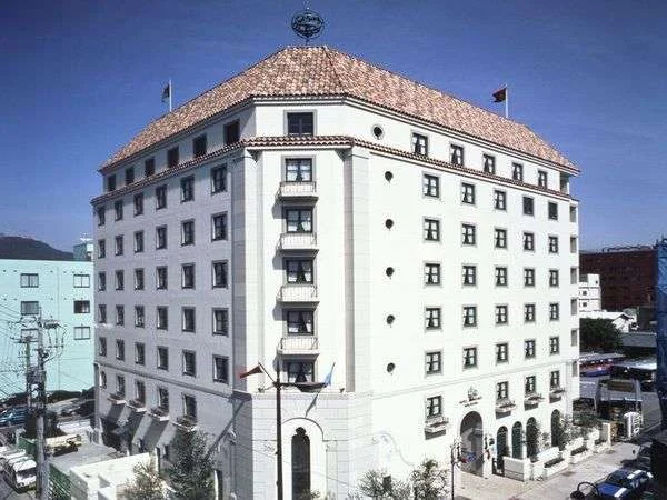 ホテルモントレ長崎の外観