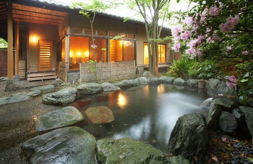 岩室温泉　著莪の里　ゆめや 大浴場☆