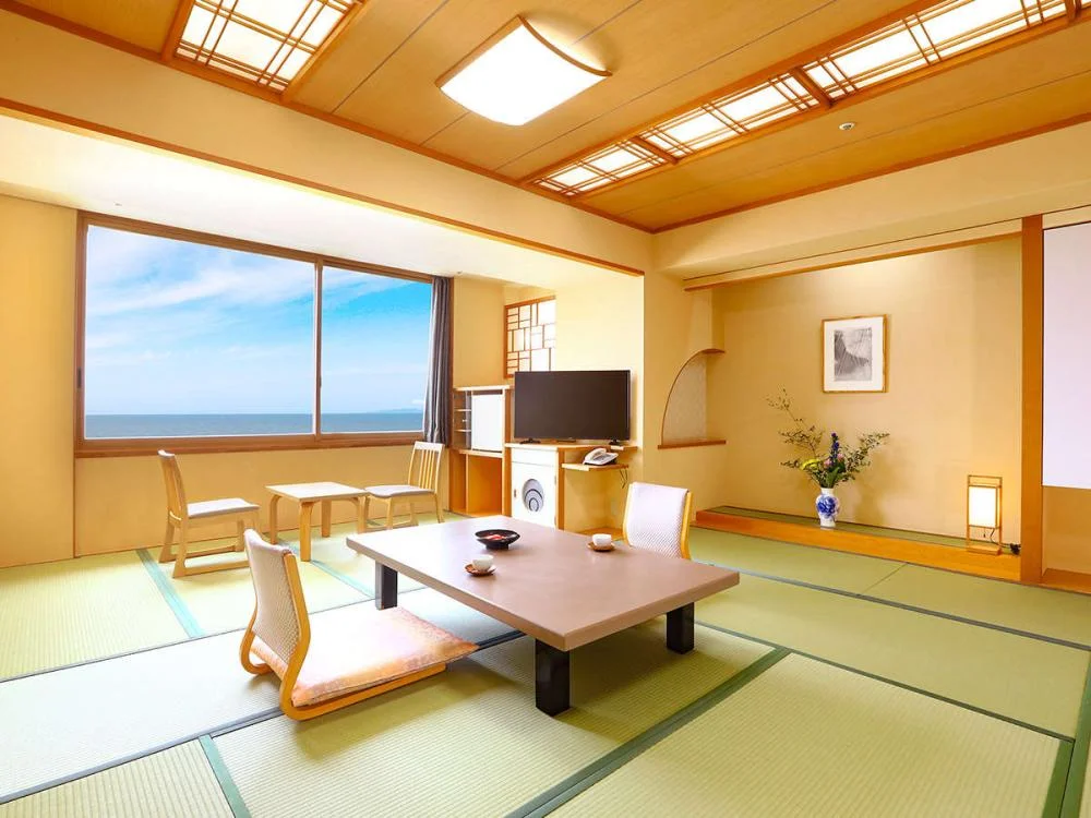 大江戸温泉物語　瀬波温泉　汐美荘の部屋