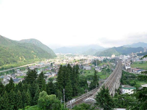 越後湯沢湯元　卵の湯　雪國の宿　高半 絶景