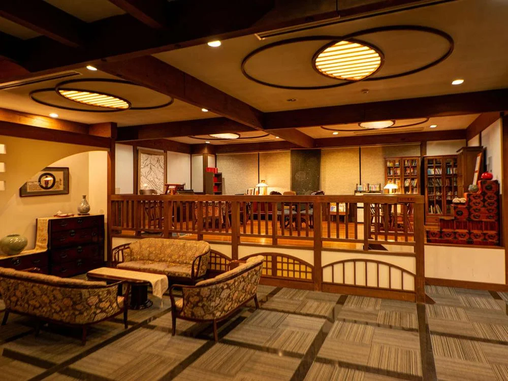 越後湯沢温泉　一望千里　御湯宿　中屋 ロビー