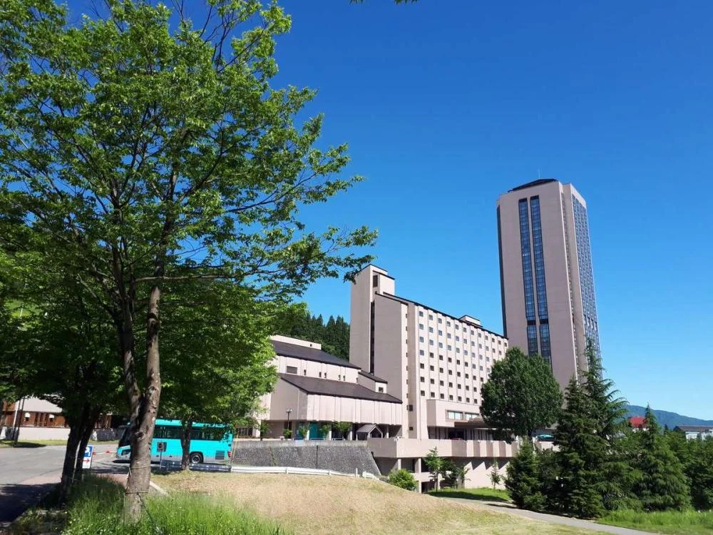 越後湯沢温泉　ＮＡＳＰＡニューオータニ 外観