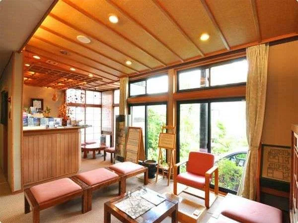 越後湯沢温泉　音羽屋旅館 ラウンジ