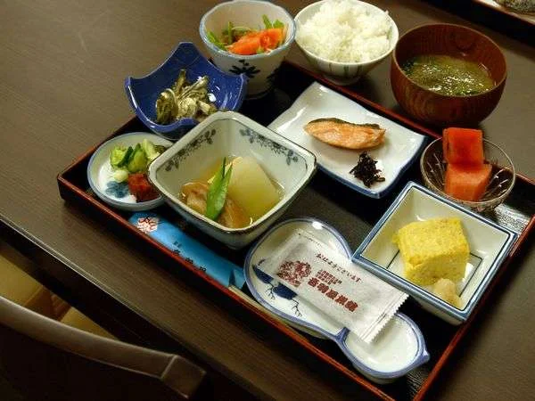 越後湯沢温泉　音羽屋旅館 朝食